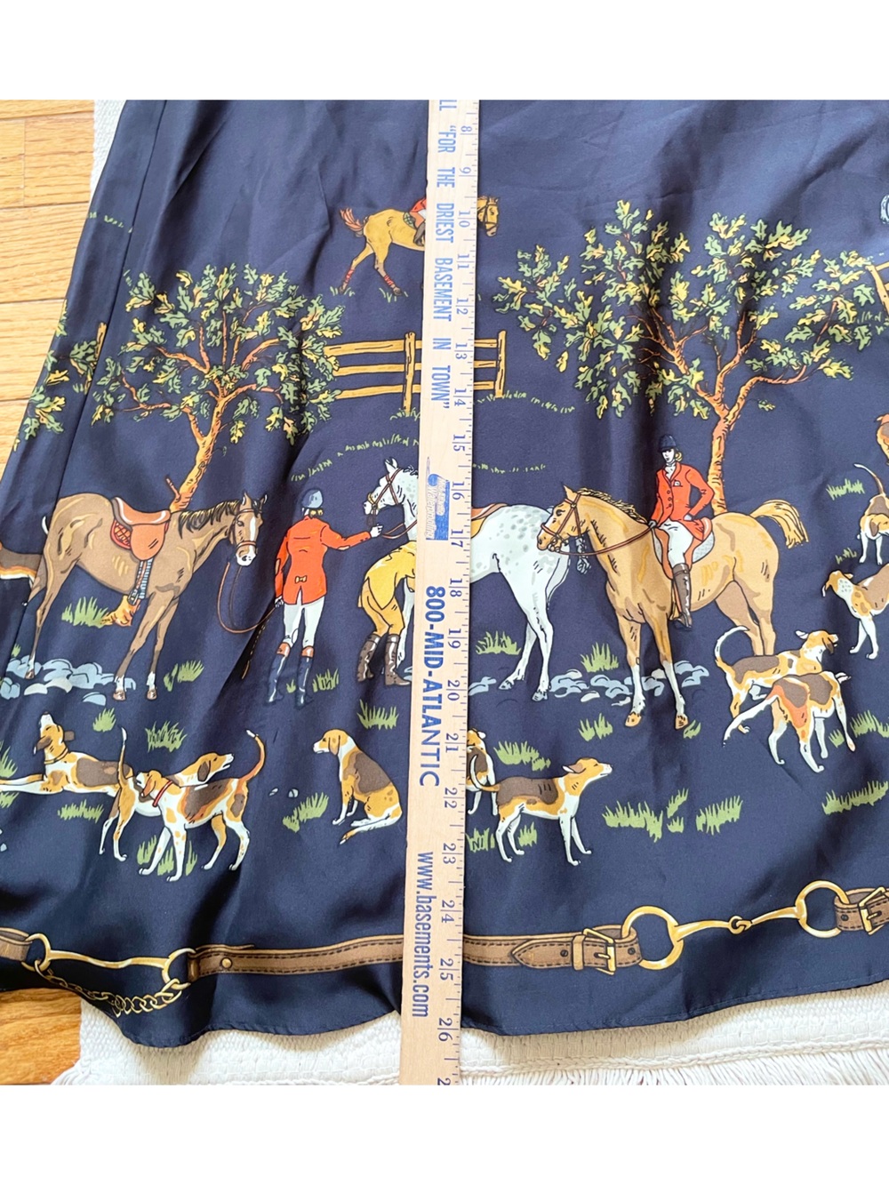 J Crew Vintage Riding To Hounds Equestrian Silk Skirt Size 8 EXCELLENT - Picture 7 of 7